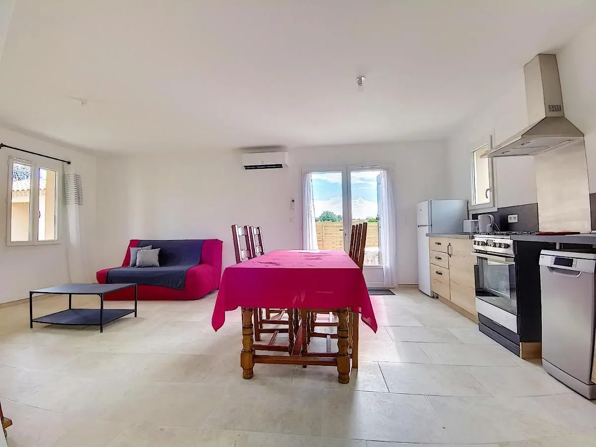 Gite Le Juliette Eygalieres  Holiday home Eygalieres (Bouches-du-Rhone)